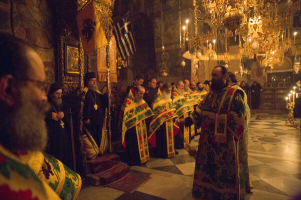 12824 - Φωτογραφίες από την Ιερά Αγρυπνία στο Πρωτάτο επί τη ανακομιδή των Ιερών Λειψάνων του Αγίου Κοσμά Πρώτου Βατοπαιδινού - Φωτογραφία 39
