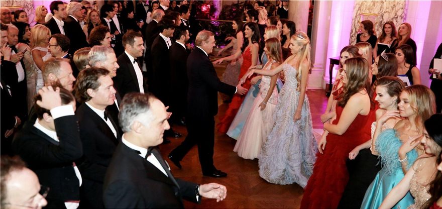 Παρίσι: Χορός των ντεμπιτάντ 2019 - Κατέπληξαν Κόρες πλουσίων και διάσημων - Φωτογραφία 2
