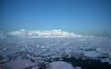 Κλιματική αλλαγή: Η Ανταρκτική που λιώνει σε φωτογραφίες - Φωτογραφία 1