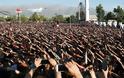 Χιλιάδες γυναίκες χόρεψαν εναντίον των βιασμών - Φωτογραφία 4