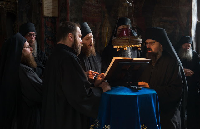 12849 - Ο εορτσμός των Εισοδίων της Θεοτόκου στην Ιερά Μονή Χιλιανδαρίου με τον φακό του Μοναχού Μιλούτιν Χιλιανδαρινού - Φωτογραφία 11