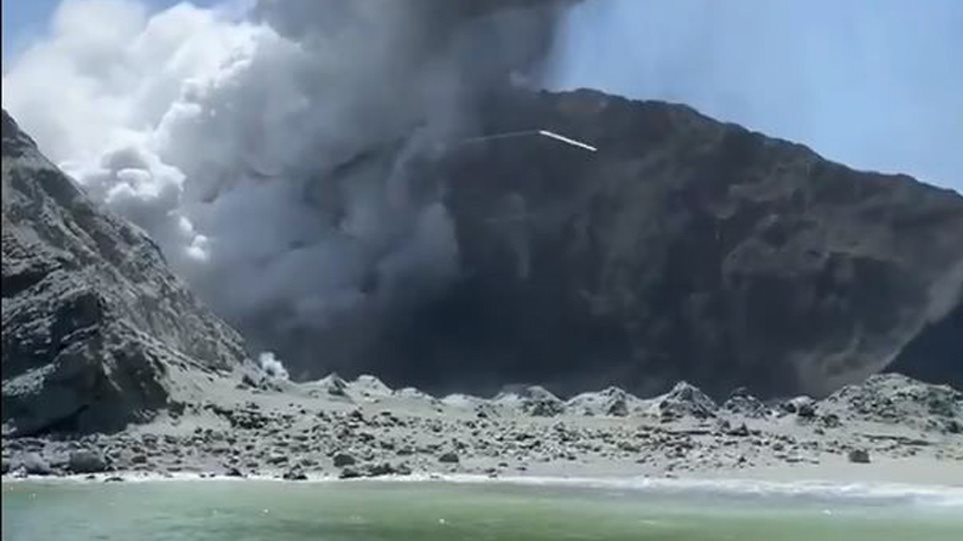Έκρηξη ηφαιστείου στη Νέα Ζηλανδία: Τουλάχιστον 25 οι νεκροί - Φωτογραφία 1