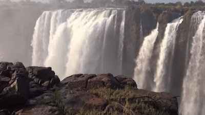 Ζιμπάμπουε - Κλιματική Αλλαγή: Οι καταρράκτες στέρεψαν και τα ζώα πεθαίνουν (video) - Φωτογραφία 1