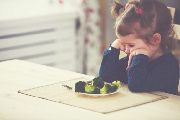 5 τρόποι για να τρώνε τα παιδιά ό,τι τους σερβίρεις - Φωτογραφία 1
