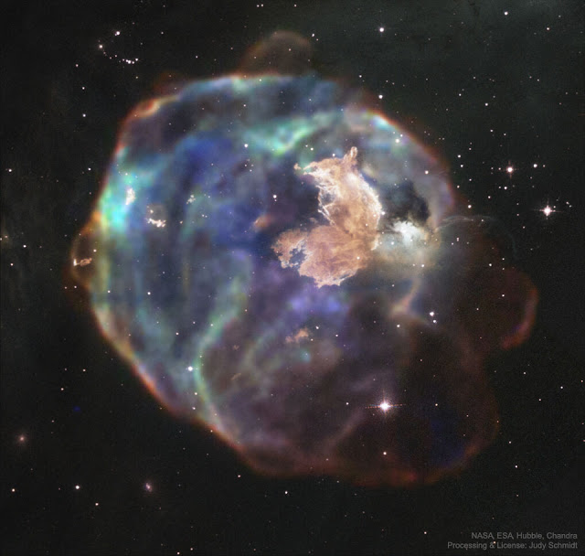 N63A: Supernova Remnant in Visible and X-ray - Φωτογραφία 1