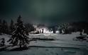Μαγικές νυχτερινές εικόνες από το χιονισμένο Περτούλι - Φωτογραφία 3