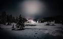 Μαγικές νυχτερινές εικόνες από το χιονισμένο Περτούλι - Φωτογραφία 5
