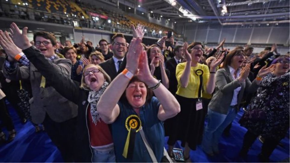 Βρετανία: Με 55 έδρες το SNP θα επιδιώξει δεύτερο δημοψήφισμα ανεξαρτησίας της Σκωτίας - Φωτογραφία 1