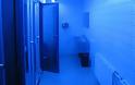 Γιατί στην Ελβετία οι δημόσιες τουαλέτες έχουν μπλε φωτισμό;