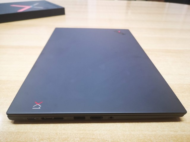 Lenovo ThinkPad X1 Carbon (7ης γενιάς): Το απόλυτο business laptop slim & light - Φωτογραφία 7