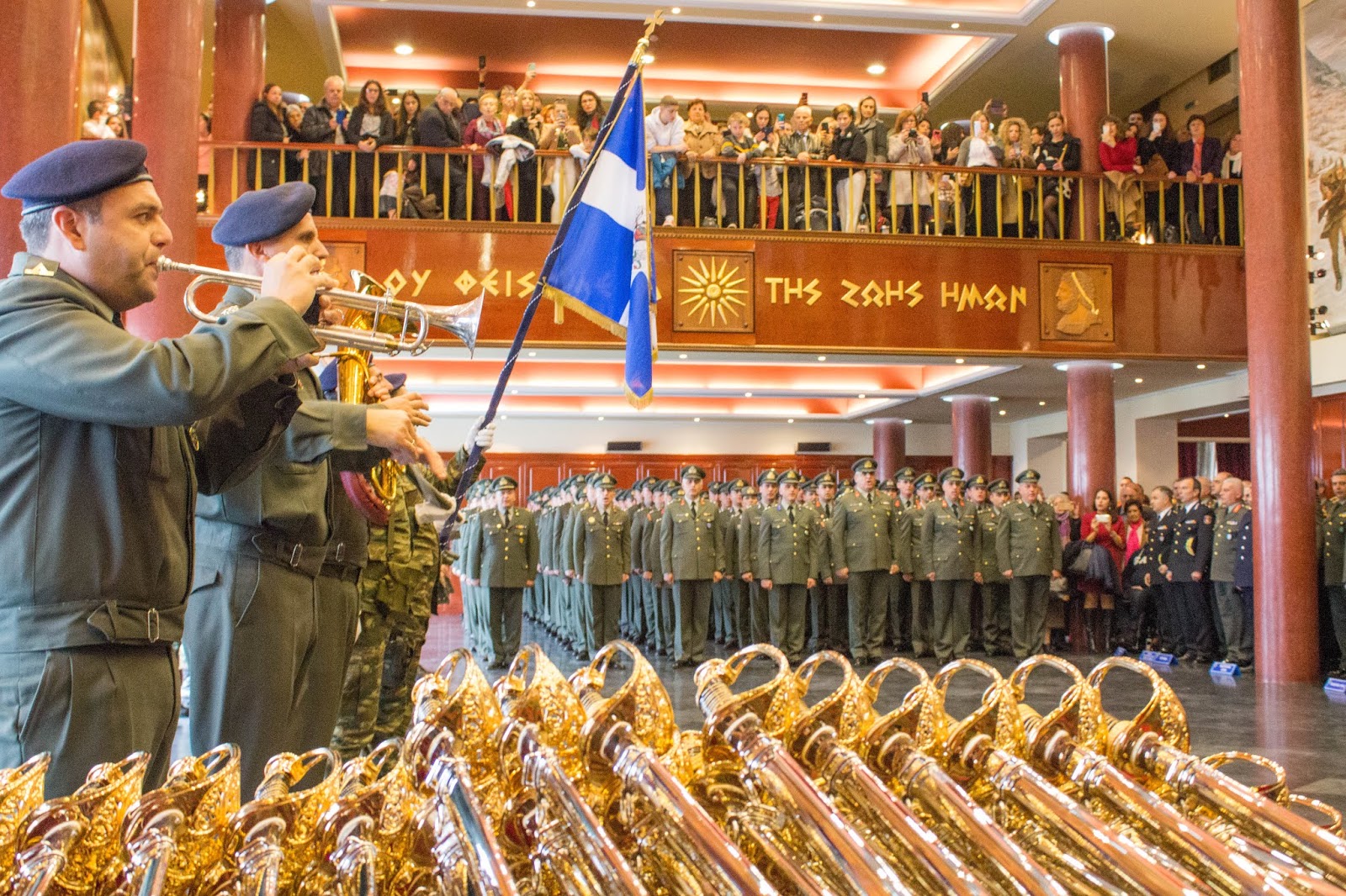 Απονομή Ξιφών σε 234 Αξιωματικούς σε διαδοχικές τελετές στις έδρες Σχηματισμών ΣΞ (ΦΩΤΟ) - Φωτογραφία 1