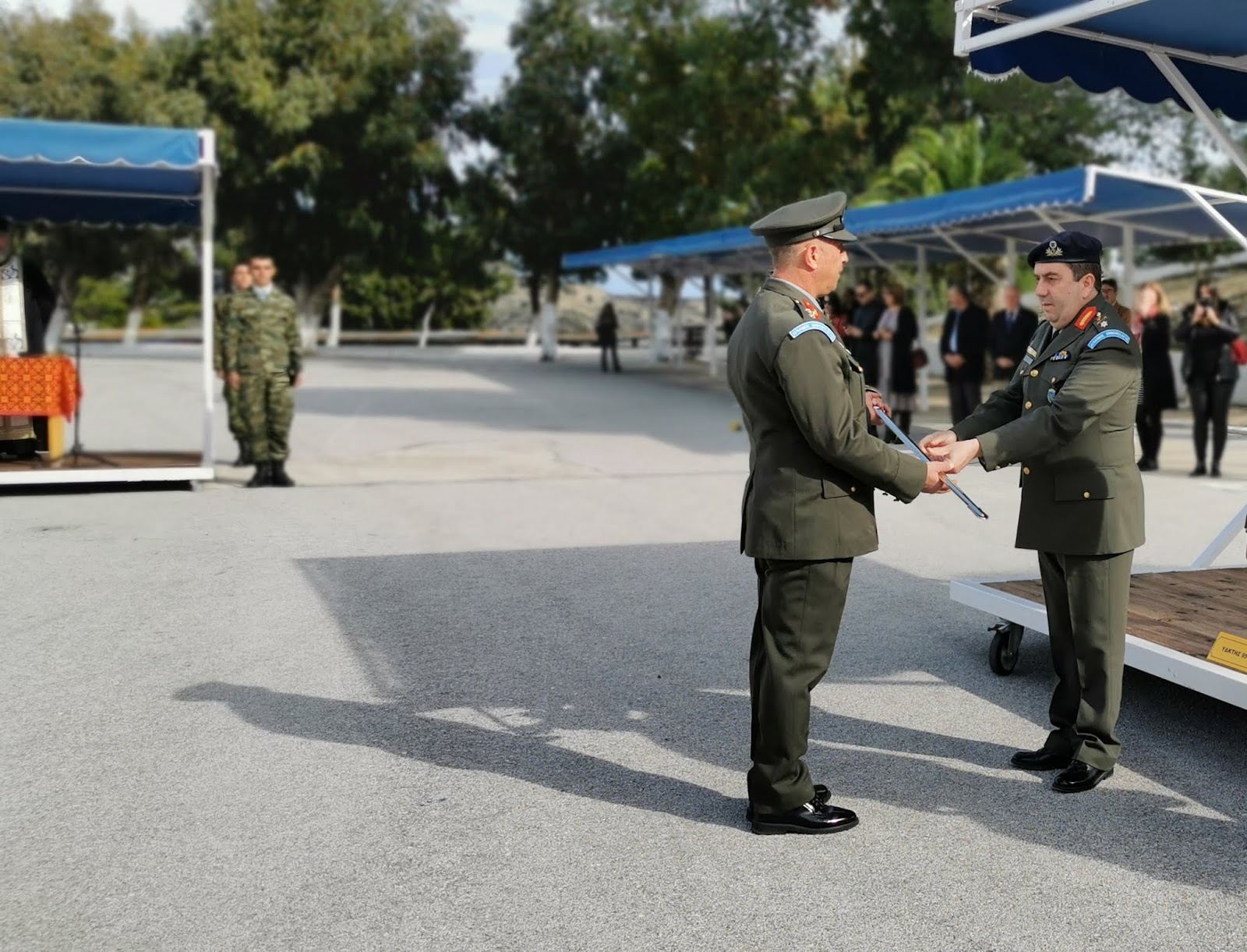 Απονομή Ξιφών σε 234 Αξιωματικούς σε διαδοχικές τελετές στις έδρες Σχηματισμών ΣΞ (ΦΩΤΟ) - Φωτογραφία 5