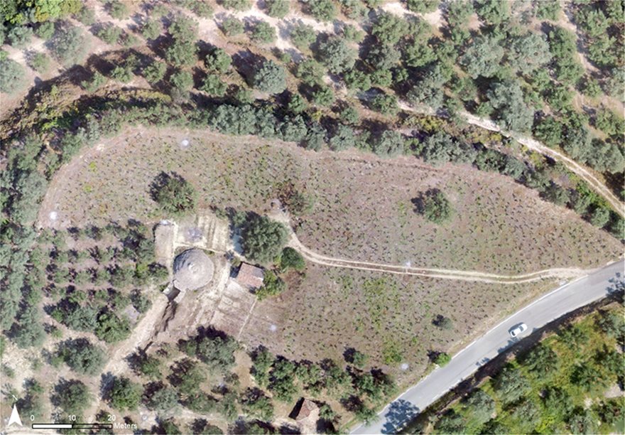 Πύλος: Ασύλητοι θολωτοί τάφοι βρέθηκαν κοντά στον Γρύπα Πολεμιστή - Φωτογραφία 5