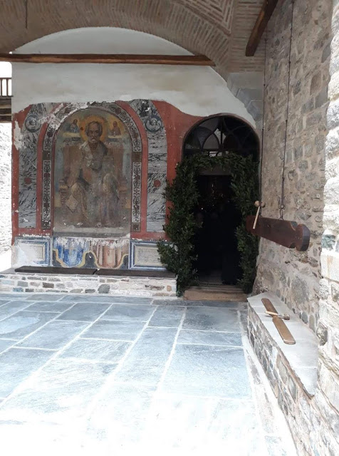 12911 - Λαμπρά Πανήγυρις του Αγίου Νικολάου στην Ιερά Μονή Σταυρονικήτα Αγίου Όρους - Φωτογραφία 2