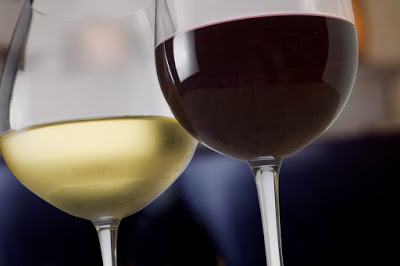 Τι να προτιμήσω λευκό ή κόκκινο κρασί τις γιορτές; - Φωτογραφία 1