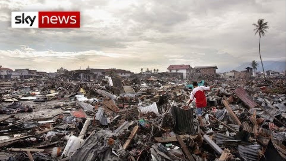 «Μαύρη» επέτειος: 15 χρόνια από το φονικό τσουνάμι στην Ασία - Φωτογραφία 2