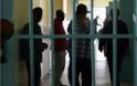 Φυλακές Δομοκού: «Στο πάτωμα κοιμούνται οι κρατούμενοι»