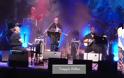 Η τελευταία συγκινητική συναυλία του Θάνου Μικρούτσικου - Δείτε βίντεο - Φωτογραφία 4