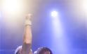 Η τελευταία συγκινητική συναυλία του Θάνου Μικρούτσικου - Δείτε βίντεο - Φωτογραφία 6