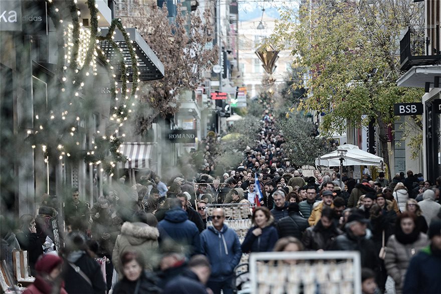 Η Αθήνα σε γιορτινή διάθεση περιμένει το 2020 - Φωτογραφία 7