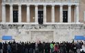 Η Αθήνα σε γιορτινή διάθεση περιμένει το 2020 - Φωτογραφία 5