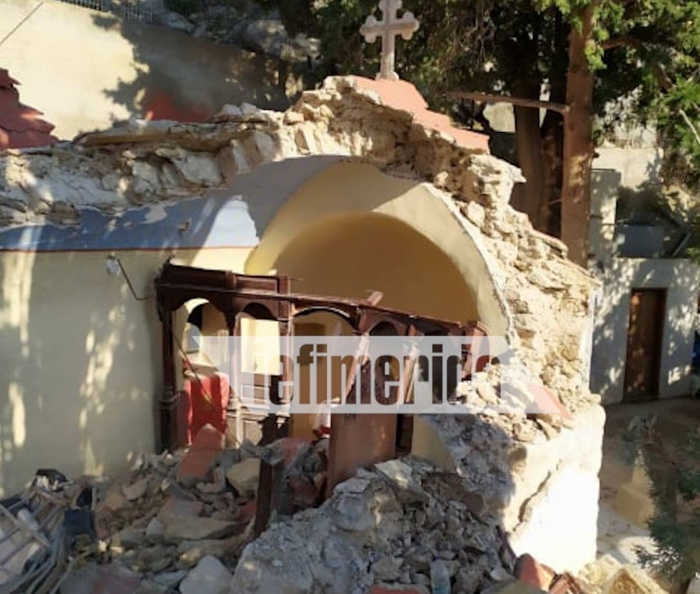 Σοκ στη Σύμη: Το Μοναστήρι του Αγίου Νεκταρίου καταπλακώθηκε από βράχους, μετά από κατολίσθηση (φωτο) - Φωτογραφία 1