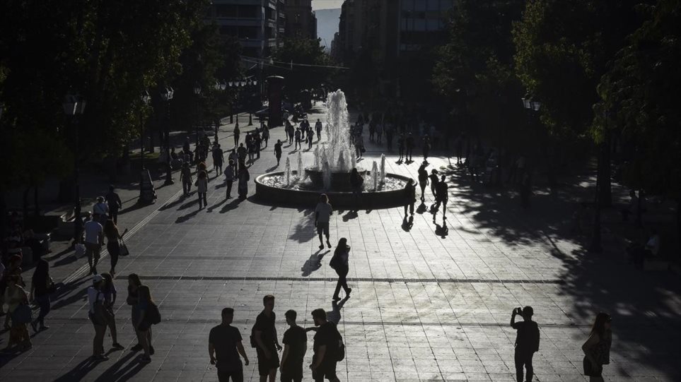 ΟΟΣΑ: Οι Έλληνες ζουν περισσότερο από τους άλλους Ευρωπαίους - Φωτογραφία 1