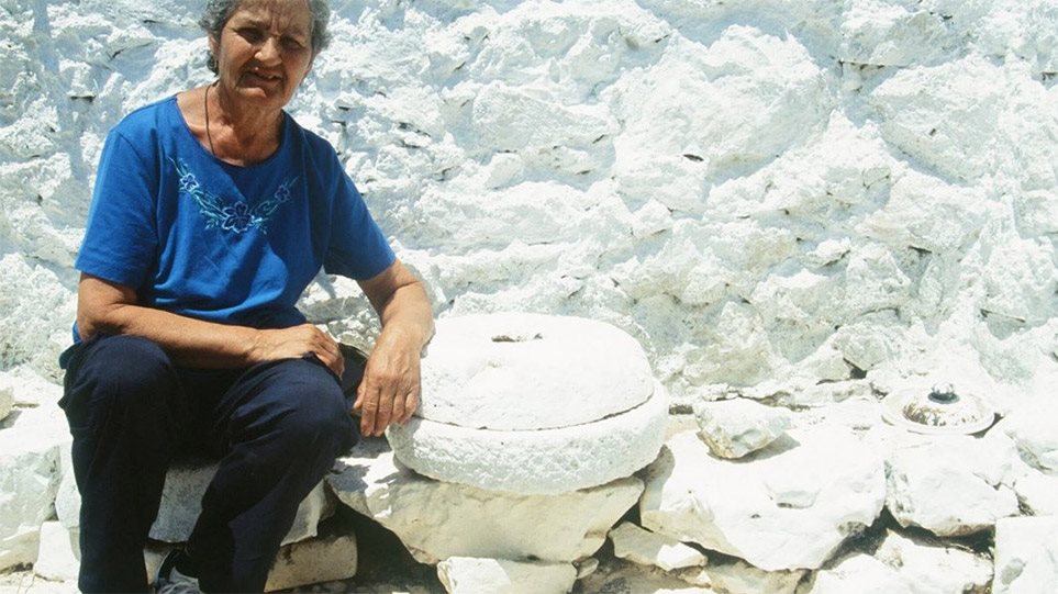 «Θρίλερ» στην Κίναρο: Αγνοείται εδώ και τρεις μέρες η μοναδική κάτοικος του νησιού - Φωτογραφία 1