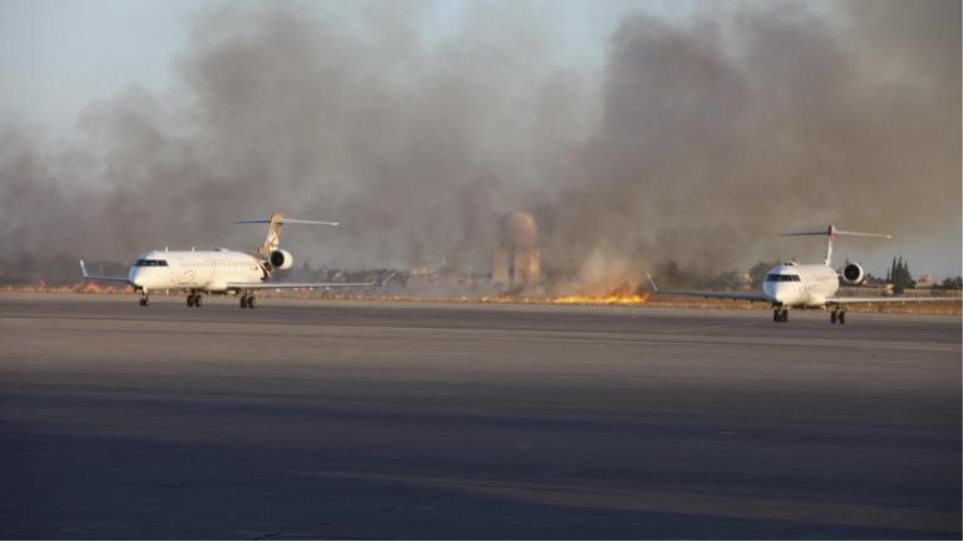 Λιβύη: Ανεστάλησαν οι πτήσεις στο αεροδρόμιο της Τρίπολης εξαιτίας ρουκετών - Φωτογραφία 1