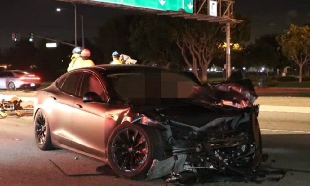 Δυστύχημα με Tesla και δύο νεκρούς - Φωτογραφία 1