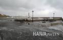 «Ηφαιστίων»: Μανιασμένα κύματα «κατάπιαν» το παλιό λιμάνι στα Χανιά - Φωτογραφία 4