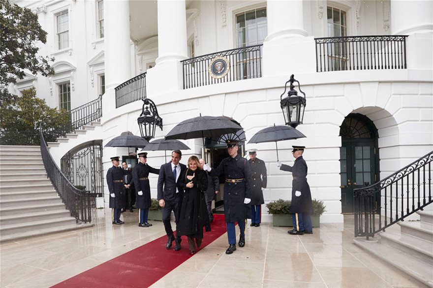 Η επίσκεψη Μητσοτάκη στο Λευκό Οίκο σε 10 +1 φωτο καρέ - Φωτογραφία 12