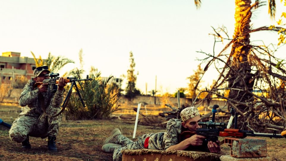 Λιβύη: Συνεχίζονται οι μάχες μεταξύ του στρατού της κυβέρνησης εθνικής ενότητας και των δυνάμεων του Χάφταρ - Φωτογραφία 1