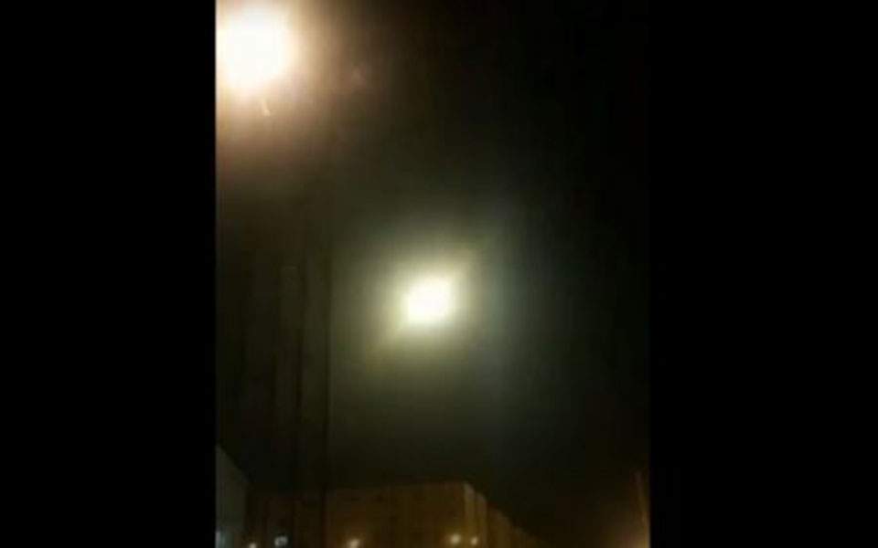 Βίντεο - ντοκουμέντο New York Times: H στιγμή που πύραυλος πλήττει το ουκρανικό Boeing - Φωτογραφία 1