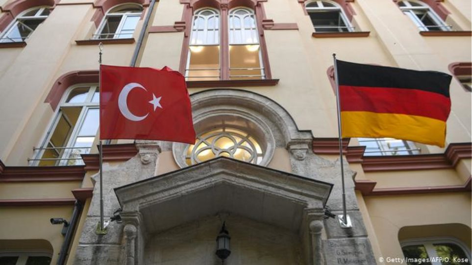 Ο Ερντογάν θέλει να ιδρύσει τουρκικά σχολεία στη Γερμανία - Φωτογραφία 1