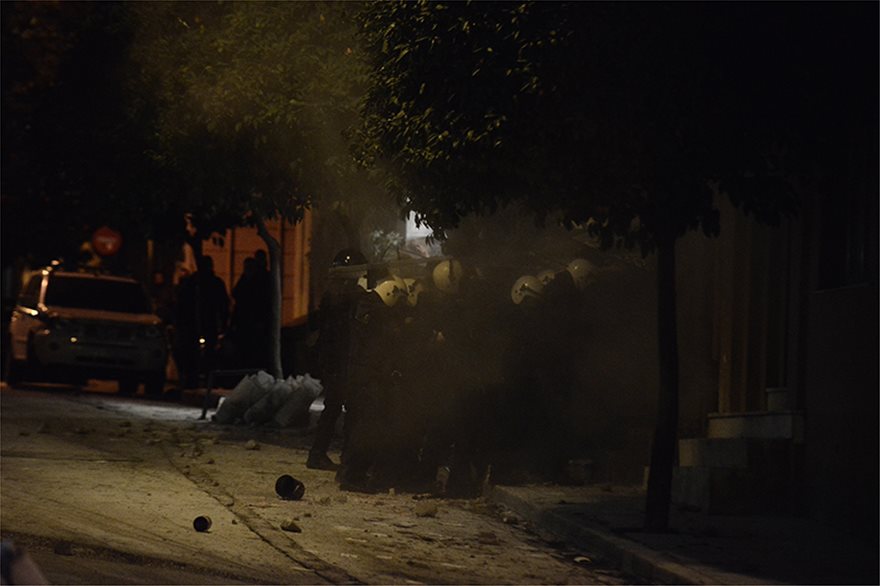 Επιχείρηση της αστυνομίας στο Κουκάκι: Εισβολή αστυνομικών στις καταλήψεις - Φωτογραφία 20