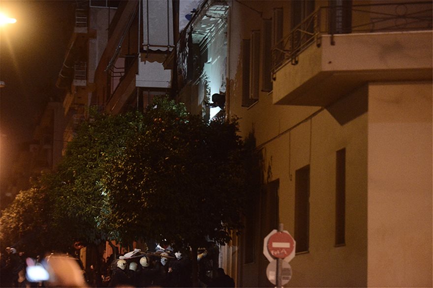 Επιχείρηση της αστυνομίας στο Κουκάκι: Εισβολή αστυνομικών στις καταλήψεις - Φωτογραφία 21
