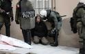 Επιχείρηση της αστυνομίας στο Κουκάκι: Εισβολή αστυνομικών στις καταλήψεις - Φωτογραφία 26
