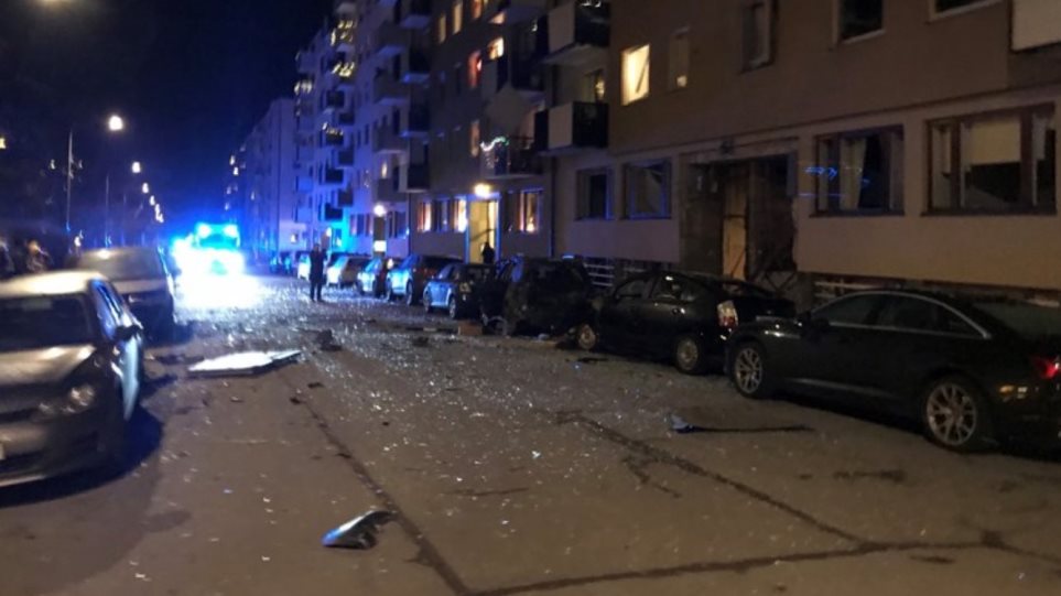 Σουηδία: Διπλή έκρηξη στη Στοκχόλμη και στα περίχωρά της τα ξημερώματα της Δευτέρας - Φωτογραφία 1