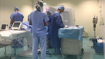 Η νέα ογκολογική μέθοδος της ηλεκτροχημειοθεραπείας δίνει ελπίδες στους καρκινοπαθείς στην Κύπρο (video) - Φωτογραφία 1