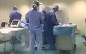 Η νέα ογκολογική μέθοδος της ηλεκτροχημειοθεραπείας δίνει ελπίδες στους καρκινοπαθείς στην Κύπρο (video) - Φωτογραφία 1
