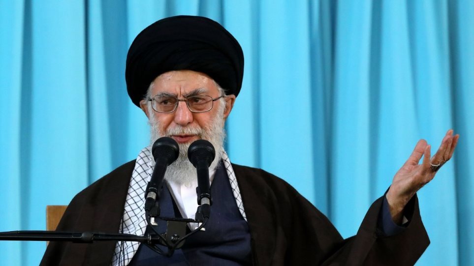 Ιράν: Για πρώτη φορά από το 2012 ο Χαμενεΐ επικεφαλής της προσευχής της Παρασκευής - Φωτογραφία 1