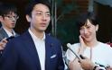 Ιάπωνας υπουργός θα πάρει άδεια πατρότητας