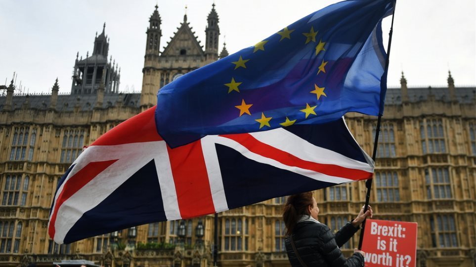 Το Λονδίνο δεν θα απελάσει αυτομάτως τους Ευρωπαίους υπηκόους μετά το Brexit - Φωτογραφία 1