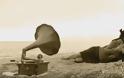 Γραμμόφωνο στο κύμα: Ένα ντοκιμαντέρ μικρού μήκους, βασισμένο στο ομώνυμο ποίημα του Άρη Μπιτσώρη!