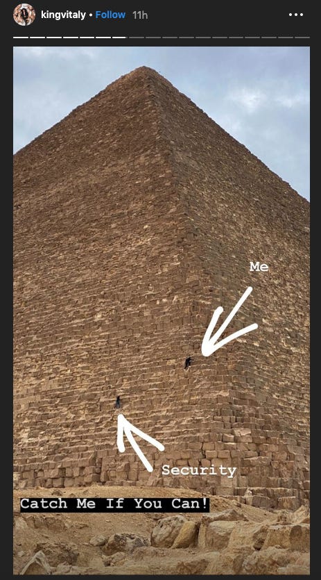 Διάσημος YouTuber σκαρφάλωσε στην πυραμίδα της Γκίζας -Πέρασε 5 ημέρες στην φυλακή - Φωτογραφία 3