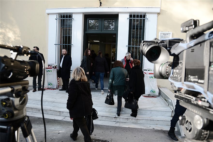 Ξεκινά η δίκη για την τραγωδία στη Μάνδρα: Στο εδώλιο Δούρου, πρώην δήμαρχοι και πολεοδόμοι - Φωτογραφία 6