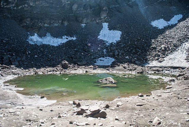 Οστά 14 Ελλήνων βρέθηκαν στη «Λίμνη των Σκελετών» στα Ιμαλάια... - Φωτογραφία 2