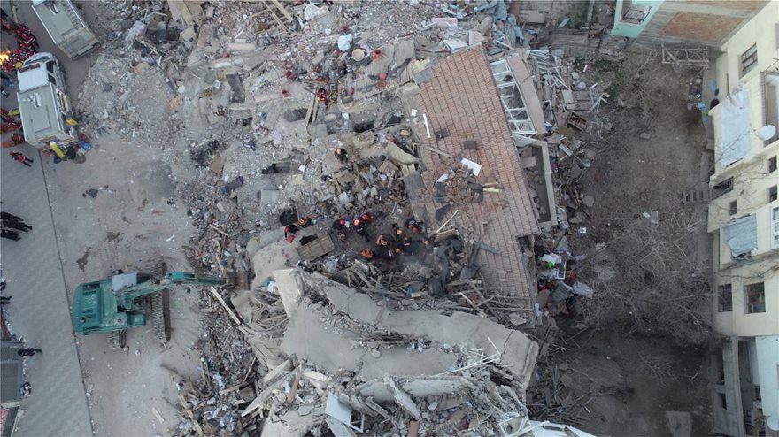Σεισμός στην Τουρκία: Στους 31 οι νεκροί - Φωτογραφία 2