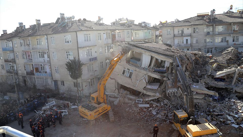 Σεισμός στην Τουρκία: Στους 38 οι νεκροί - Τελειώνουν τις έρευνες τα σωστικά συνεργεία - Φωτογραφία 1
